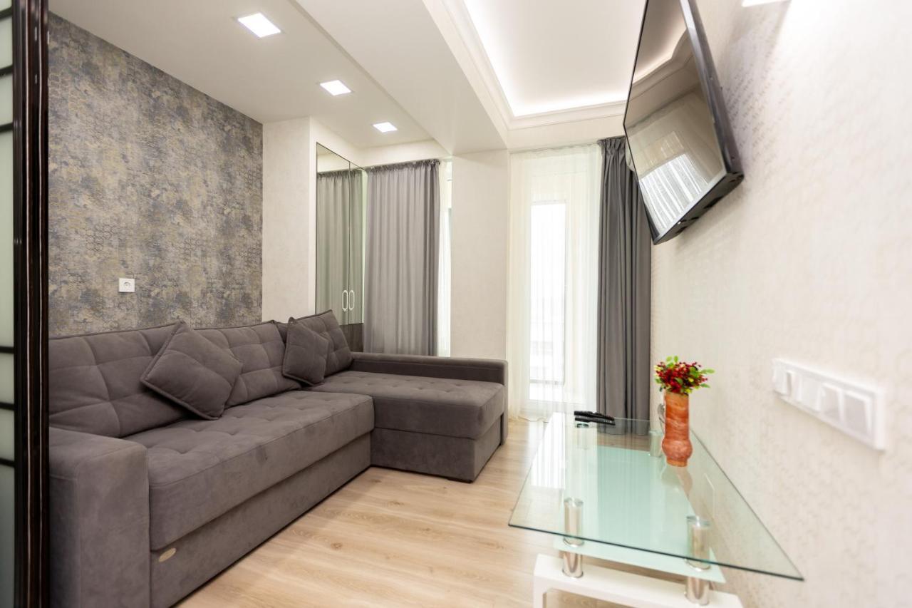 Luxury Apartment Chisinau Luaran gambar